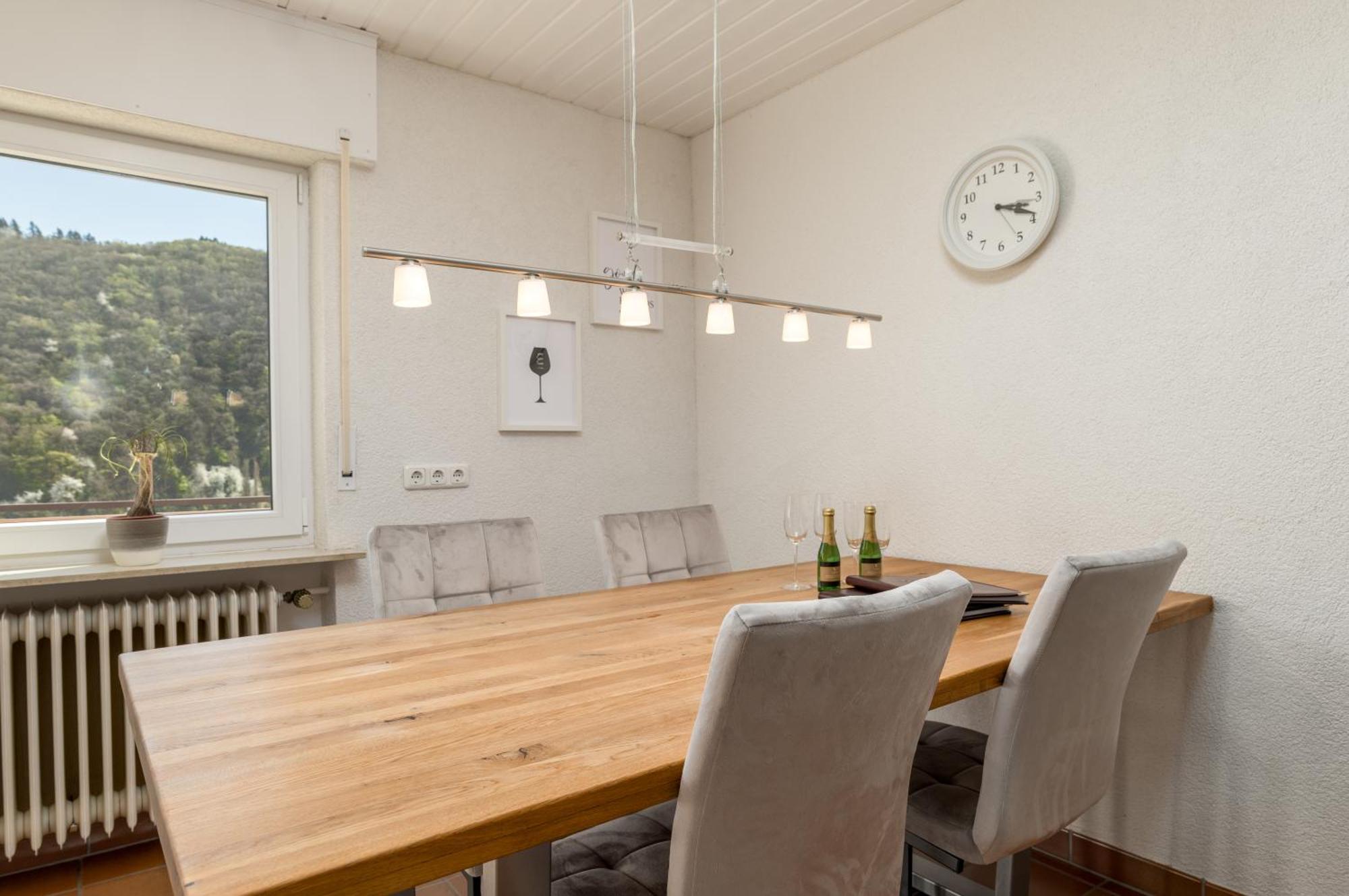 Riesling Appartement For 2 - 4 People - Billiards - Balcony With Mosel View - Parking - Wine Barrel Bar - Fully Equipped Kitchen - Netflix - Waiputv - 3 Km From Cochem Клоттен Экстерьер фото